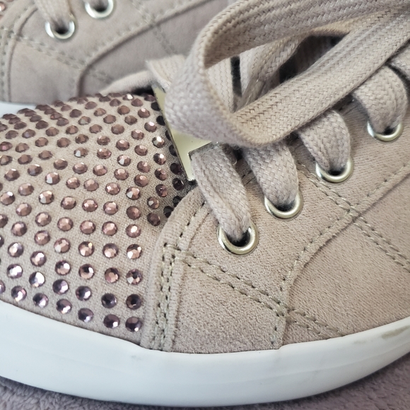 Cute Glitter Sneakers - Picture 3 of 3